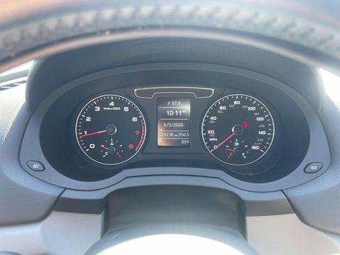 Used 2017 Audi Q3 2.0T Premium FWD image 19