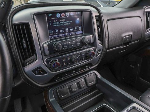 Used 2018 GMC Sierra 1500 SLT AWD/4WD image 14