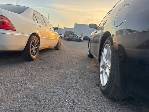 Used 2010 Nissan Maxima 3.5 SV w/ Premium Pkg image 3