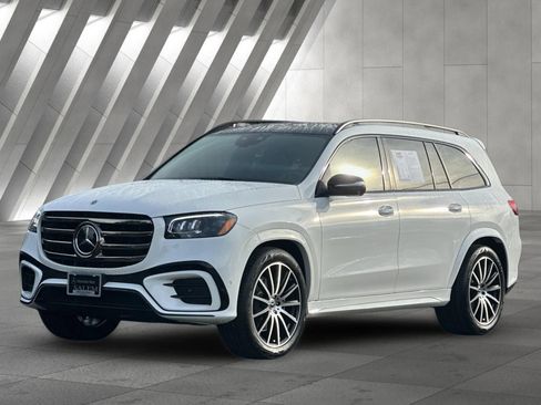 Used 2025 Mercedes-Benz GLS 450 4MATIC image 8
