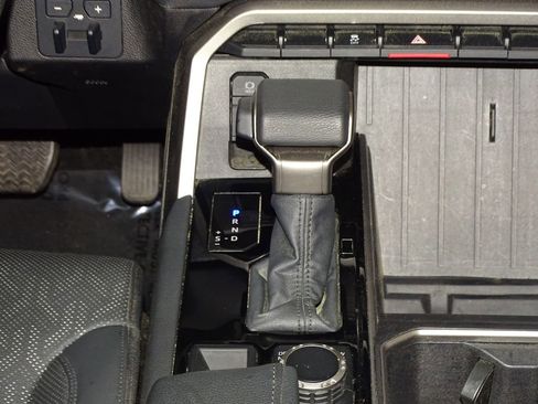 Used 2025 Toyota Tundra Limited image 37