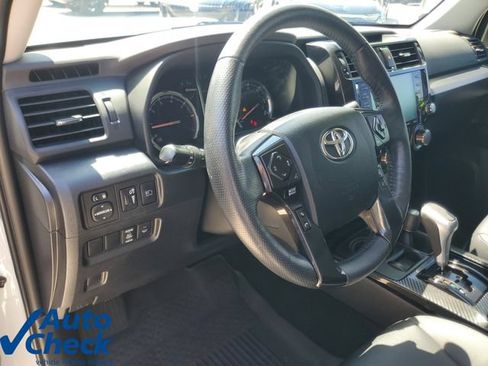 Used 2023 Toyota 4Runner TRD Off-Road Premium w/ Moonroof Package AWD/4WD image 18