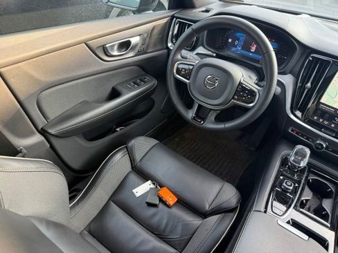 Used 2024 Volvo S60 T8 Ultimate w/ Climate Package AWD/4WD image 8