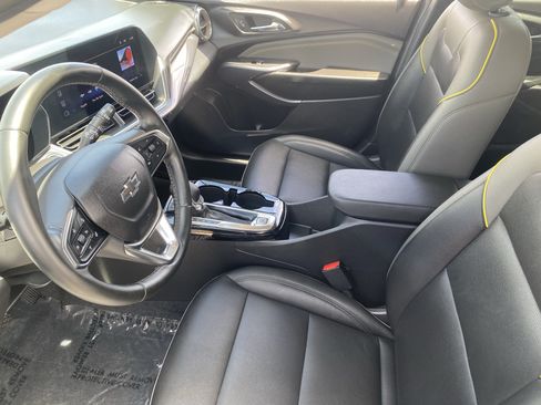 Used 2025 Chevrolet Trax ACTIV w/ Driver Confidence Package FWD image 17