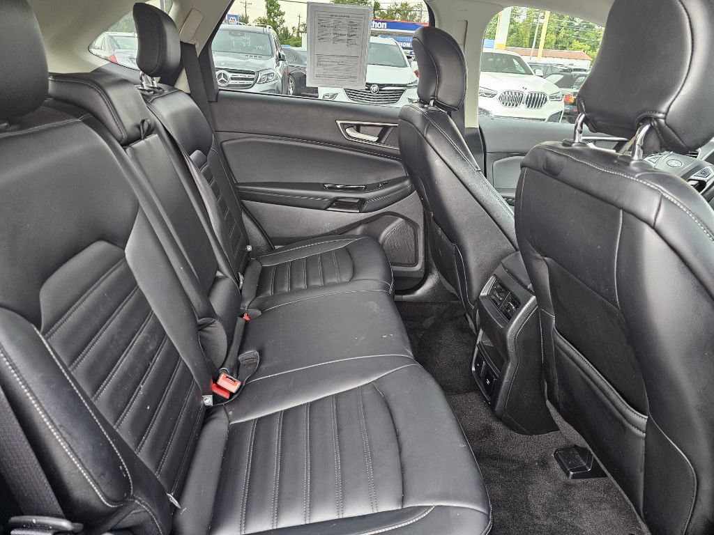 Used 2019 Ford Edge SEL w/ Equipment Group 201A AWD/4WD image 38