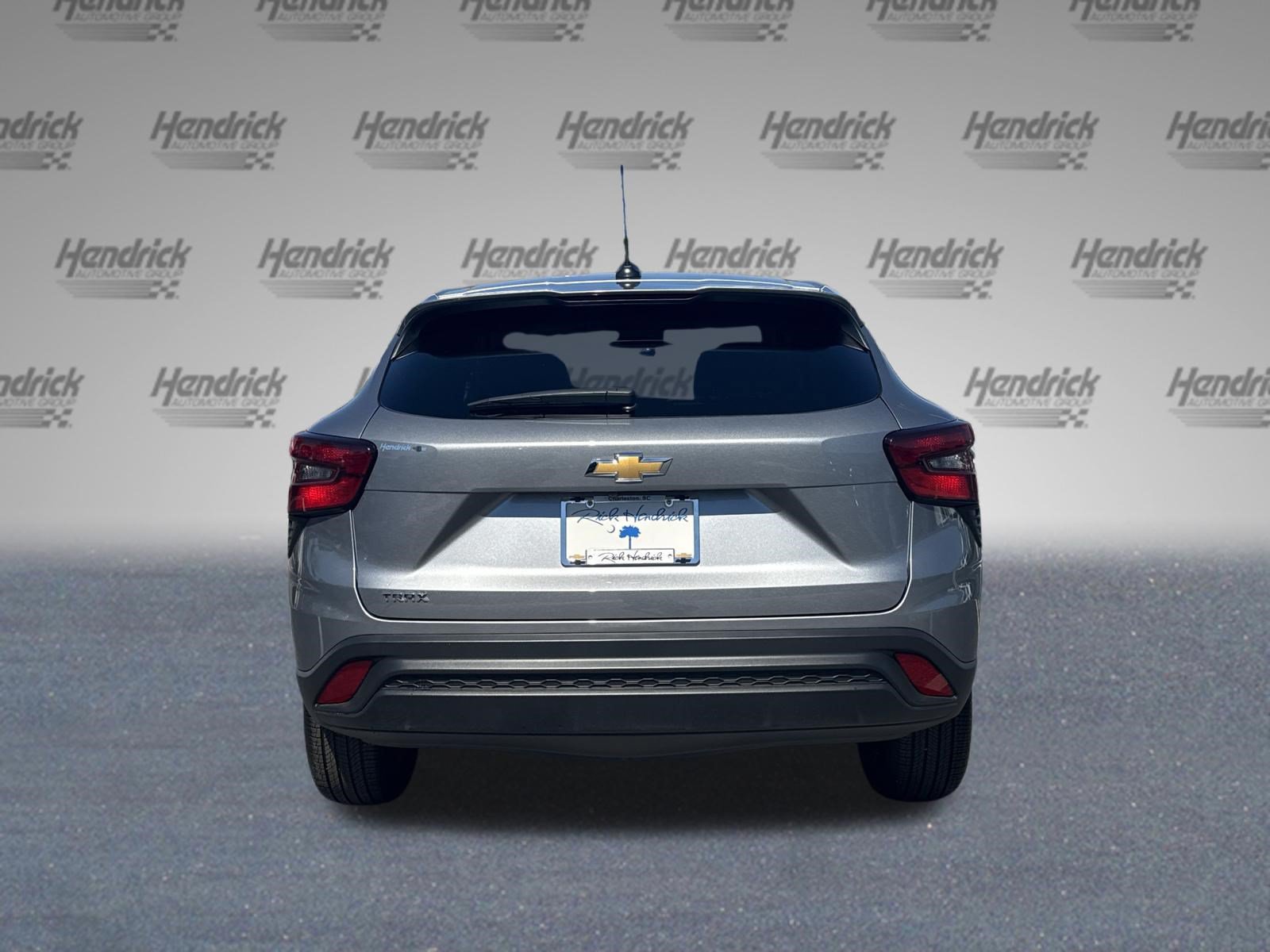 Used 2026 Chevrolet Trax LS FWD image 9