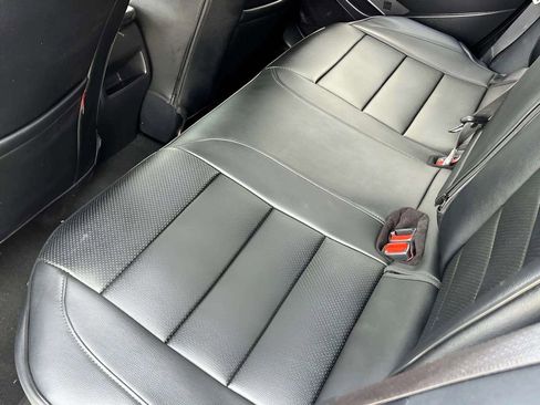 Used 2021 Toyota Corolla SE FWD image 12