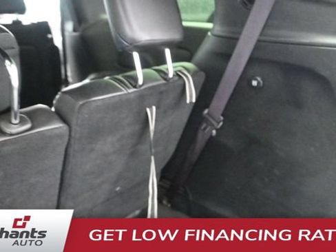 Used 2025 Chrysler Pacifica Select FWD image 21