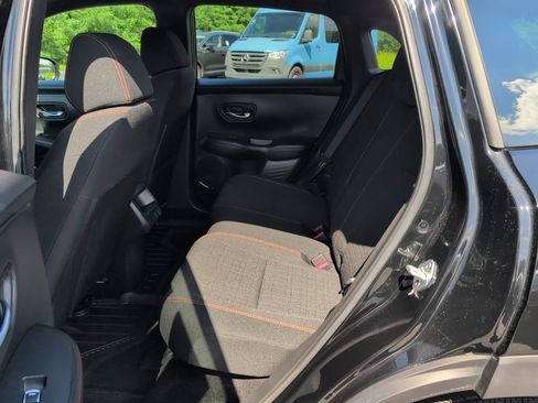 Used 2025 Honda HR-V Sport image 30