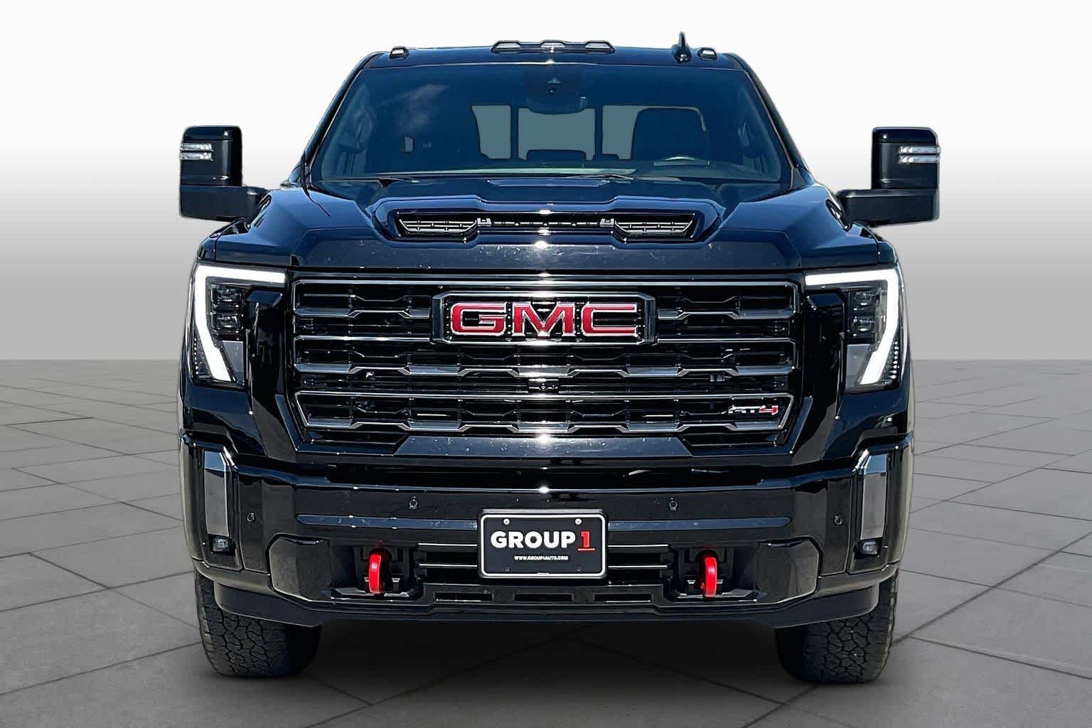 Used 2024 GMC Sierra 3500 AT4 w/ AT4 Premium Plus Package AWD/4WD image 4
