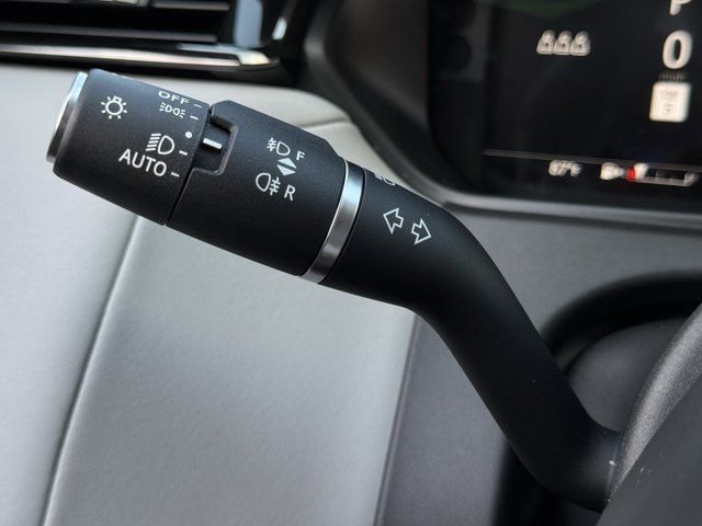 Used 2024 Land Rover Range Rover Velar Dynamic SE AWD/4WD image 24