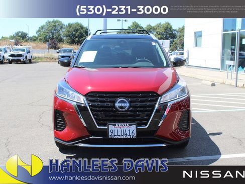 Used 2024 Nissan Kicks SV w/ Exterior Package FWD image 4