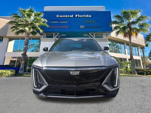 Used 2024 Cadillac Lyriq Sport RWD image 3