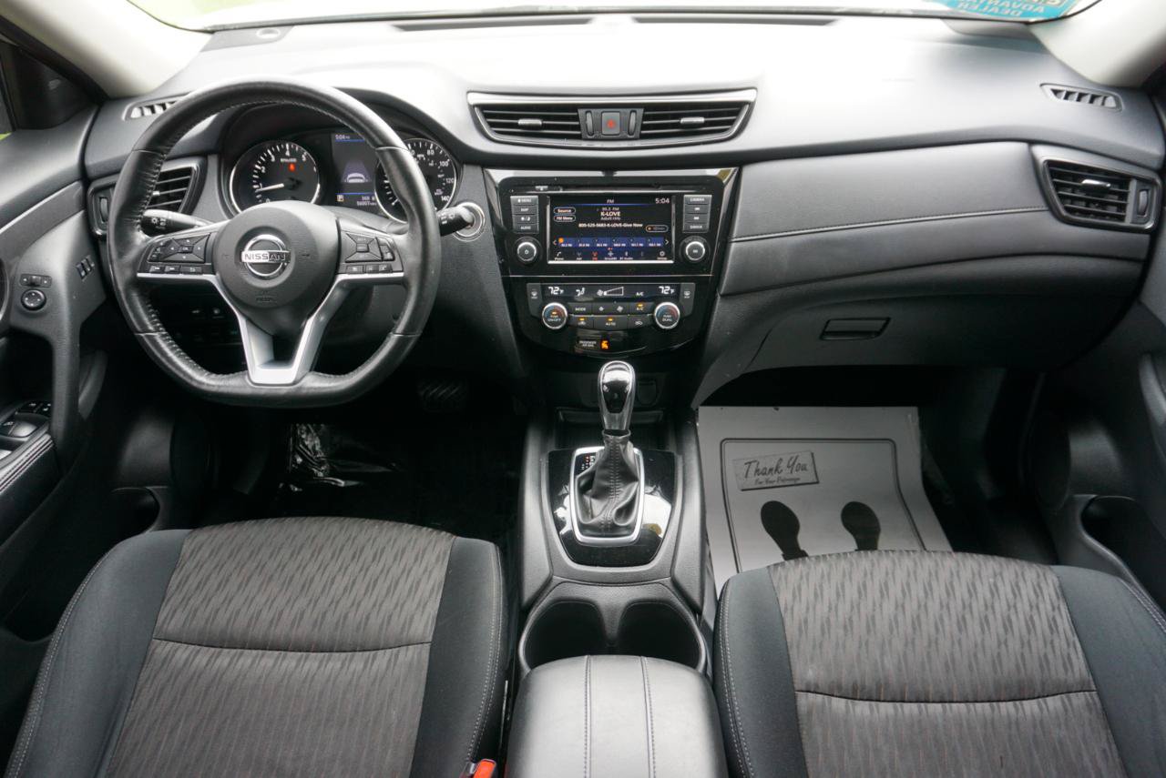 Used 2018 Nissan Rogue SV w/ Premium Package AWD/4WD image 10