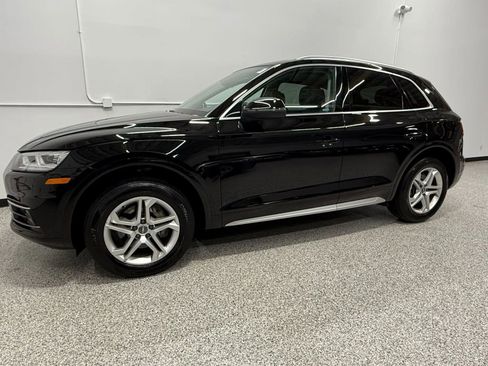 Used 2018 Audi Q5 2.0T Premium Plus w/ Premium Plus Package image 2