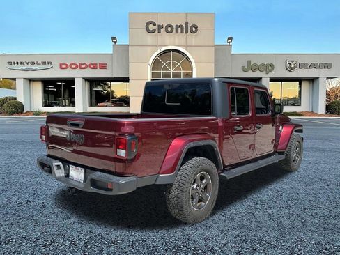 Used 2021 Jeep Gladiator Sport image 3