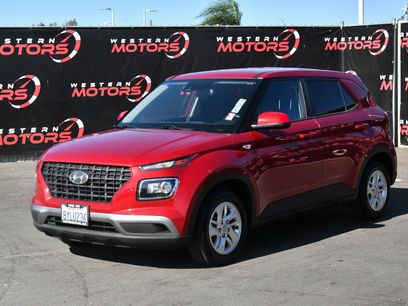 Used 2022 Hyundai Venue SE w/ Cargo Package