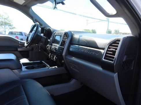 Used 2018 Ford F250 XLT w/ XLT Premium Package AWD/4WD image 48