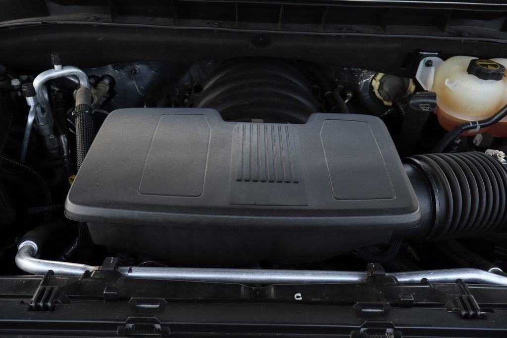 Used 2024 GMC Yukon XL Denali AWD/4WD image 36