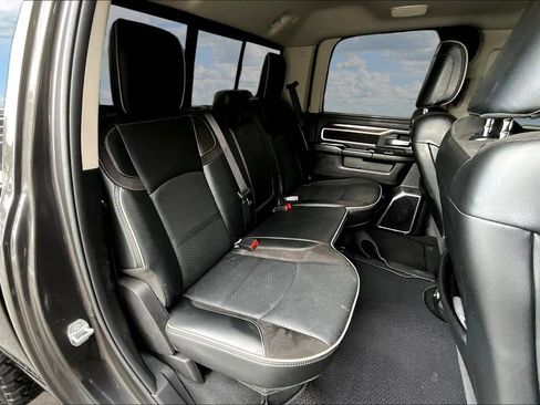 Used 2024 RAM 2500 Laramie AWD/4WD image 28