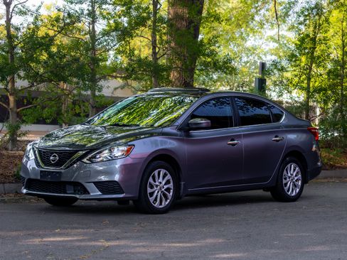 Used 2018 Nissan Sentra SV w/ Premium Package (P01) FWD image 49