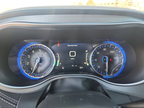 New 2026 Chrysler Pacifica Limited w/ S Appearance Package image 11