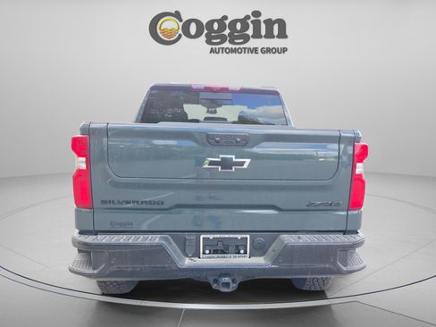 New 2026 Chevrolet Silverado 1500 ZR2 image 4