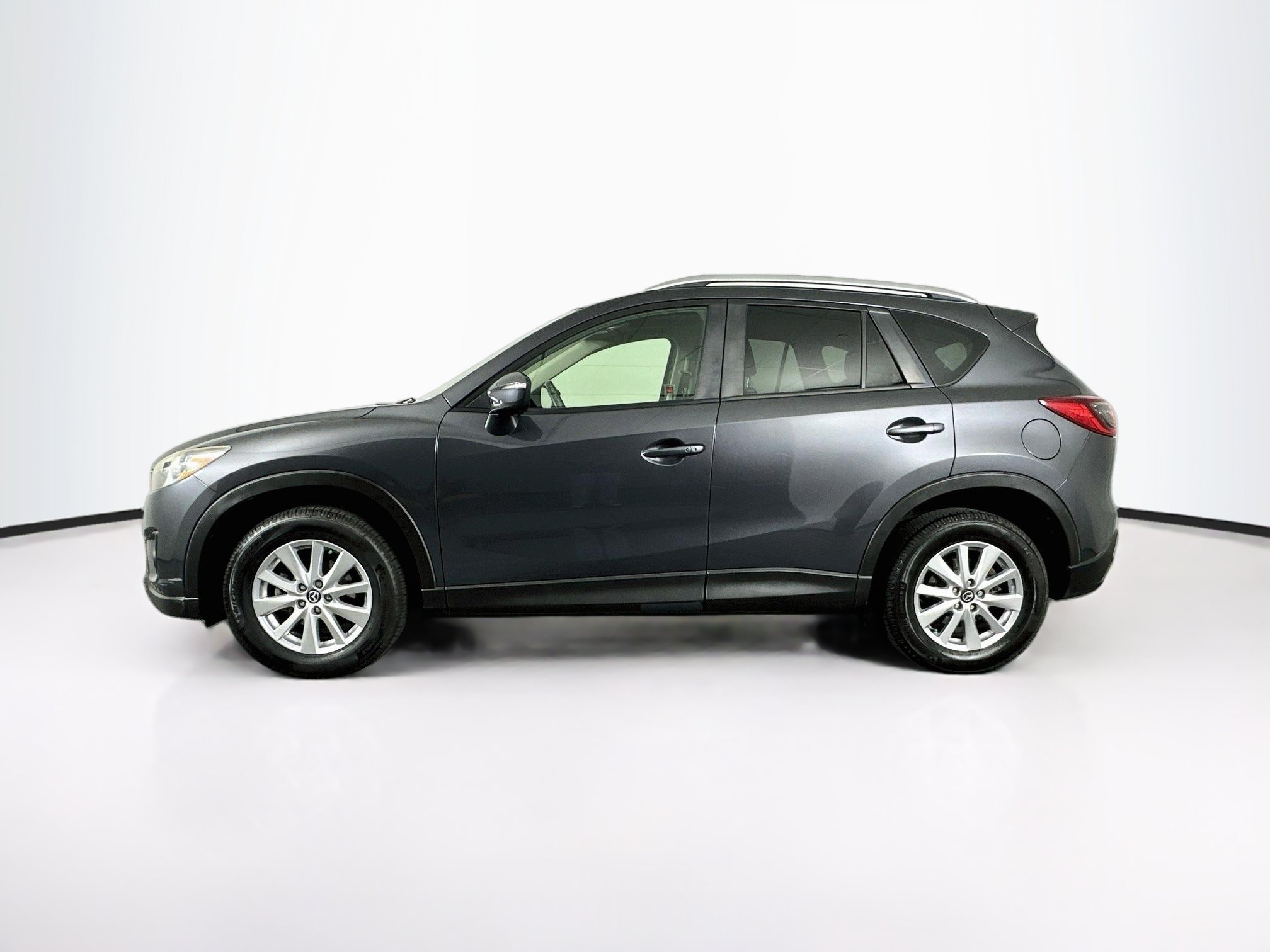 Used 2015 MAZDA CX-5 Touring w/ Bose/Moonroof Package FWD image 4