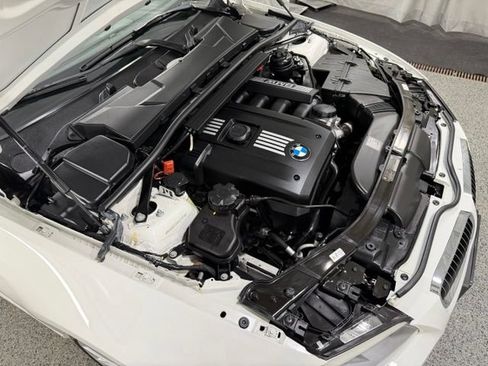 Used 2013 BMW 328i Convertible RWD image 27