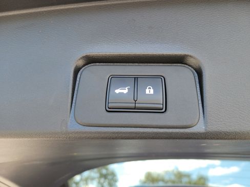 Used 2023 Nissan Rogue SL w/ SL Premium Package FWD image 10
