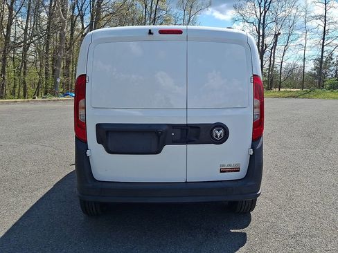 Used 2019 RAM ProMaster City Tradesman FWD image 8