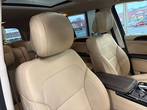 Used 2019 Mercedes-Benz GLS 550 4MATIC image 48