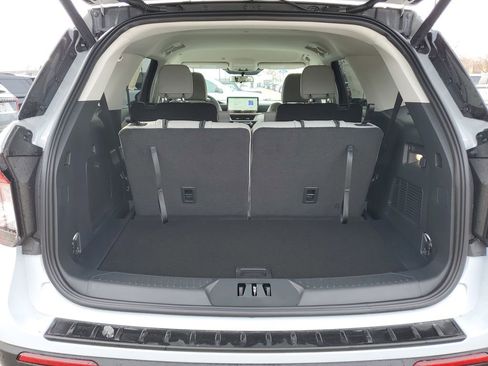 New 2026 Ford Explorer Active w/ Active Comfort Package image 32