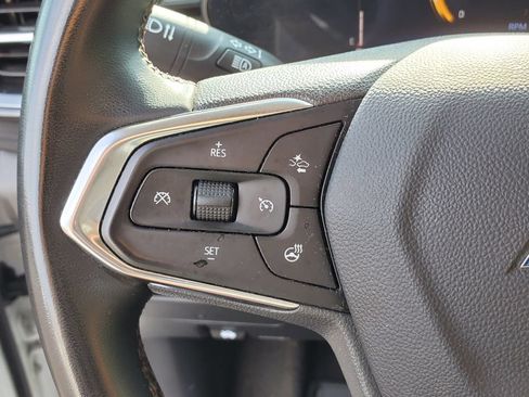 Used 2024 Chevrolet TrailBlazer LT w/ Convenience Package AWD/4WD image 19