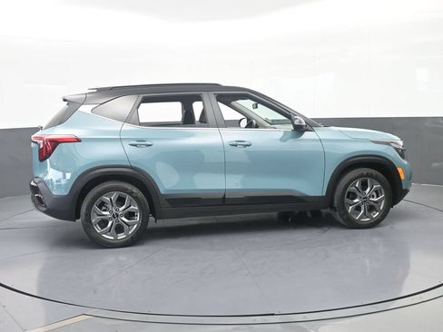 Used 2024 Kia Seltos S FWD image 7