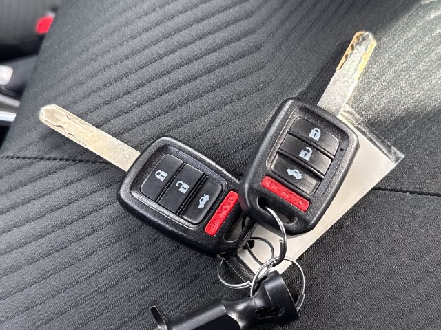 Used 2016 Honda Accord LX image 30