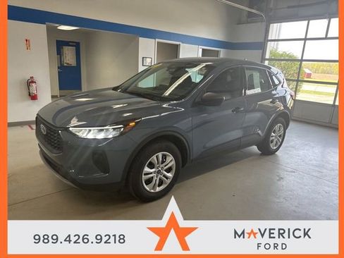 Used 2023 Ford Escape AWD image 1