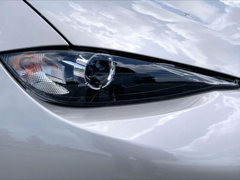 Used 2023 MAZDA MX-5 Miata Grand Touring RWD image 23
