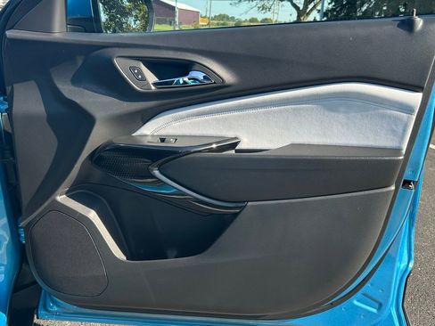 New 2025 Chevrolet Trax LT image 9