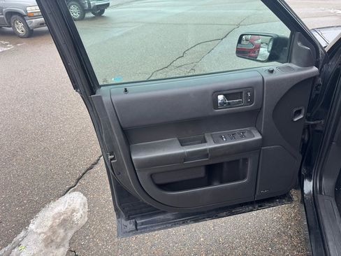 Used 2016 Ford Flex SE image 14
