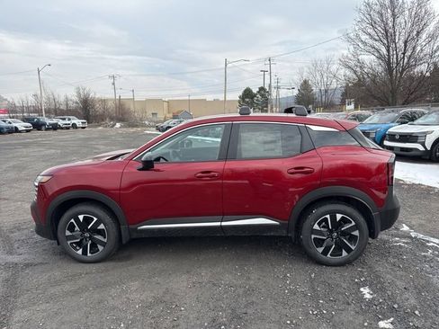 New 2026 Nissan Kicks SV w/ Charging Package image 9