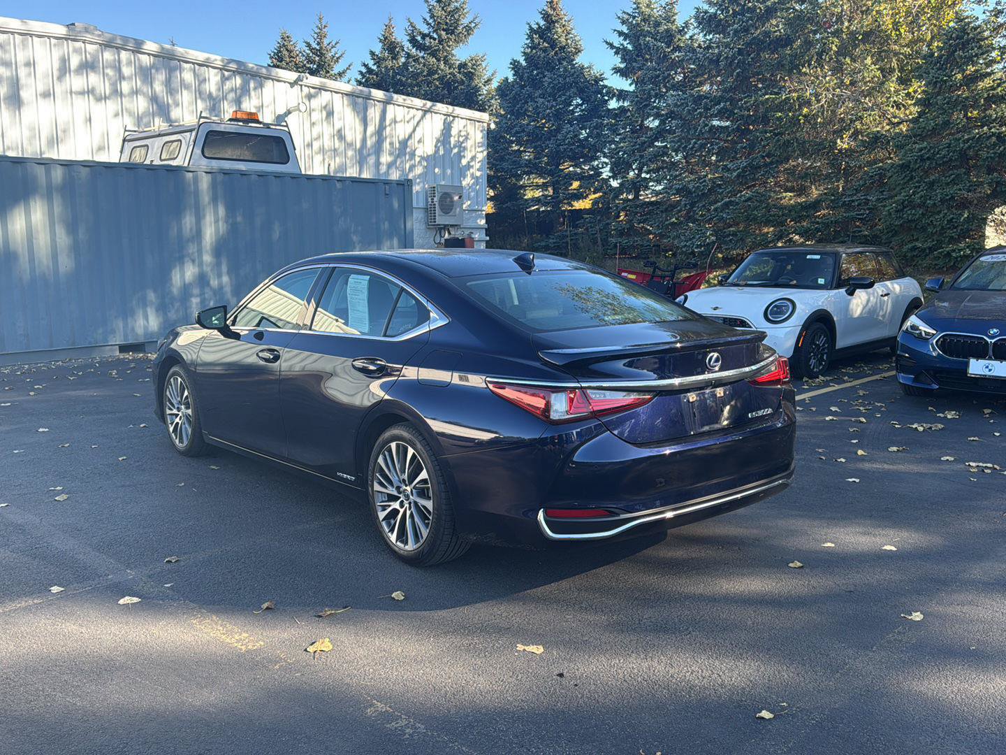 Used 2020 Lexus ES 300h w/ Premium Package FWD image 5