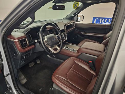 Used 2022 Ford Expedition Max Limited AWD/4WD image 4