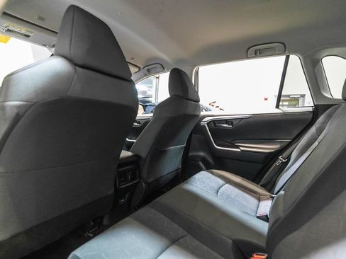 Used 2024 Toyota RAV4 XLE AWD/4WD image 14