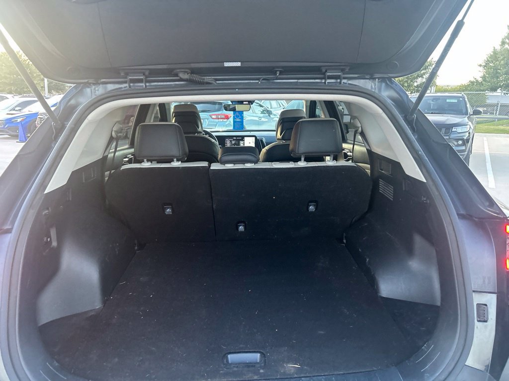 Used 2025 Kia Sportage EX AWD/4WD image 4
