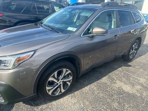 Used 2021 Subaru Outback Limited XT AWD/4WD image 4
