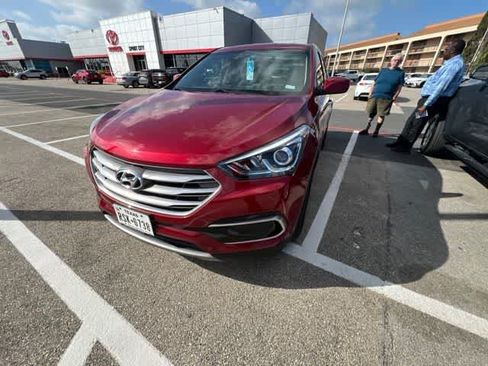 Used 2017 Hyundai Santa Fe Sport FWD image 1