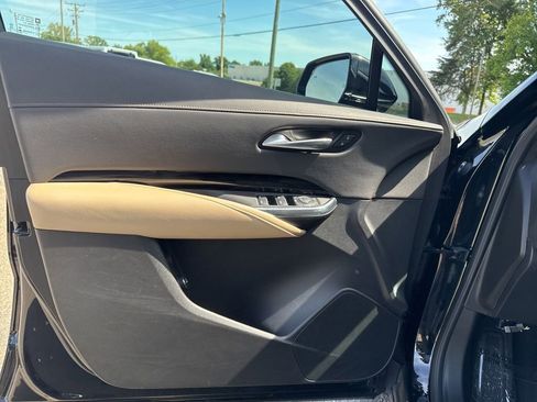 Used 2024 Cadillac XT4 Luxury FWD image 25