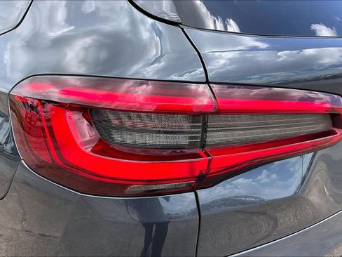 Used 2019 BMW X5 xDrive50i w/ M Sport Package AWD/4WD image 20