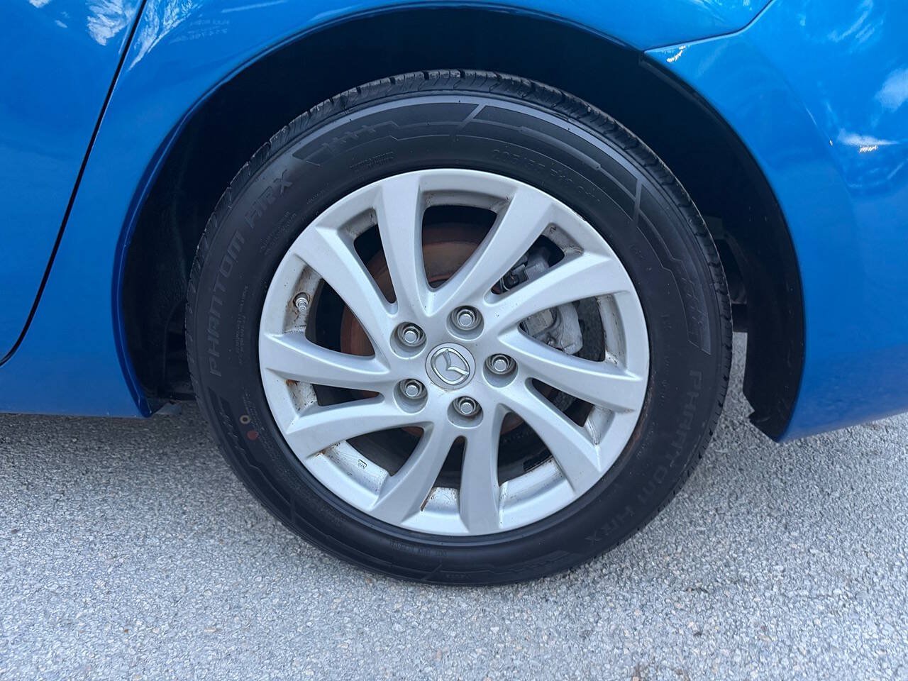 Used 2012 MAZDA MAZDA3 i Grand Touring w/ Tech Pkg FWD image 31